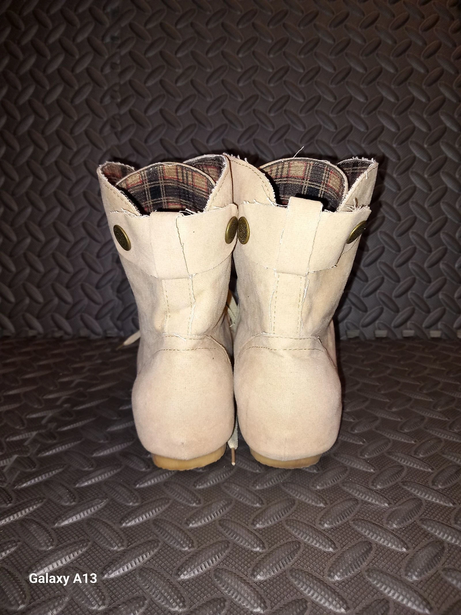 Lichte mocassinachtige laarsjes met veters – Beige / Camel – Maat 37 – photo 5